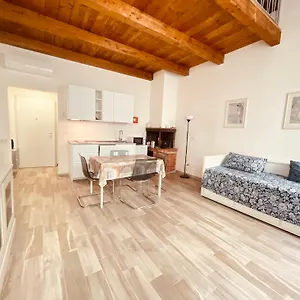 https://residenza-cavour-50129.it-tuscanyhotel.com