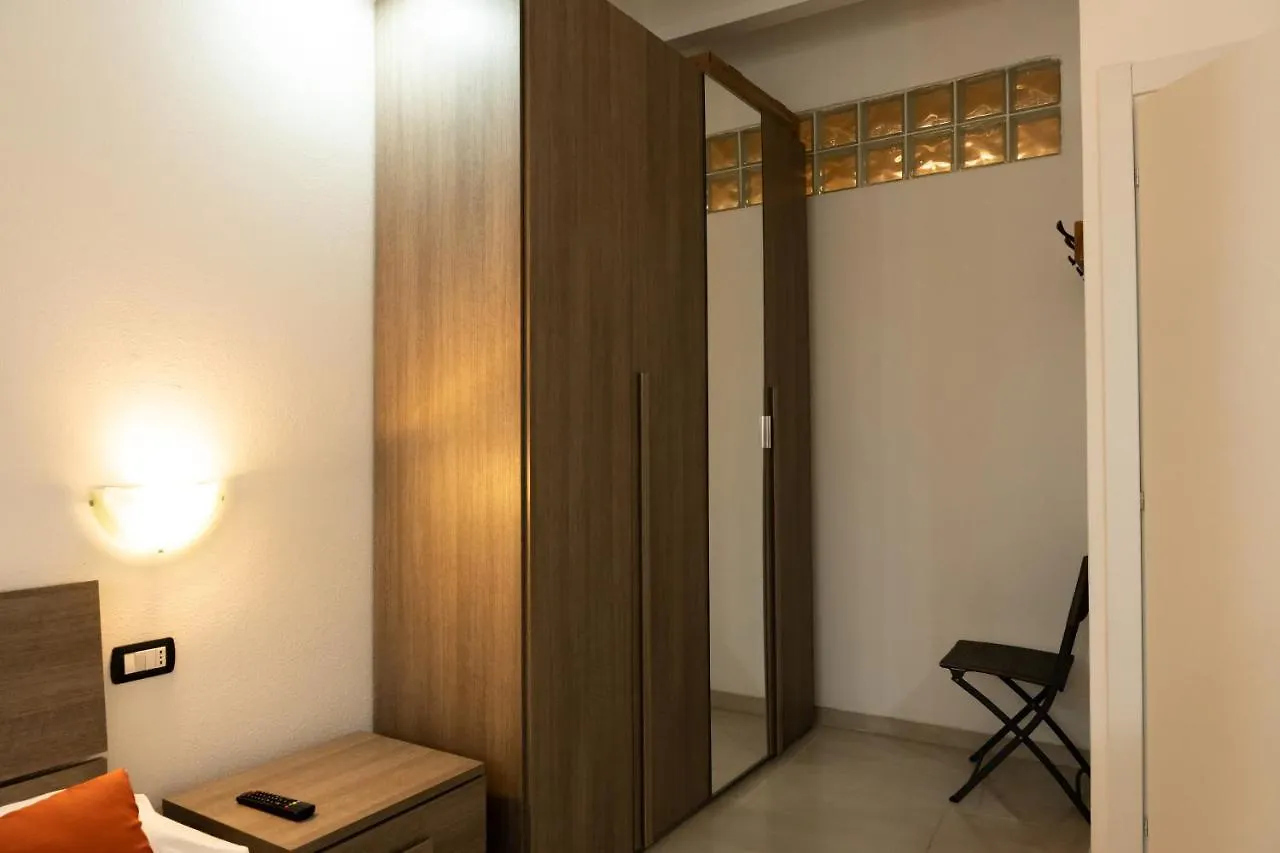 Nova Rooms Cagliari 0*,  Italy